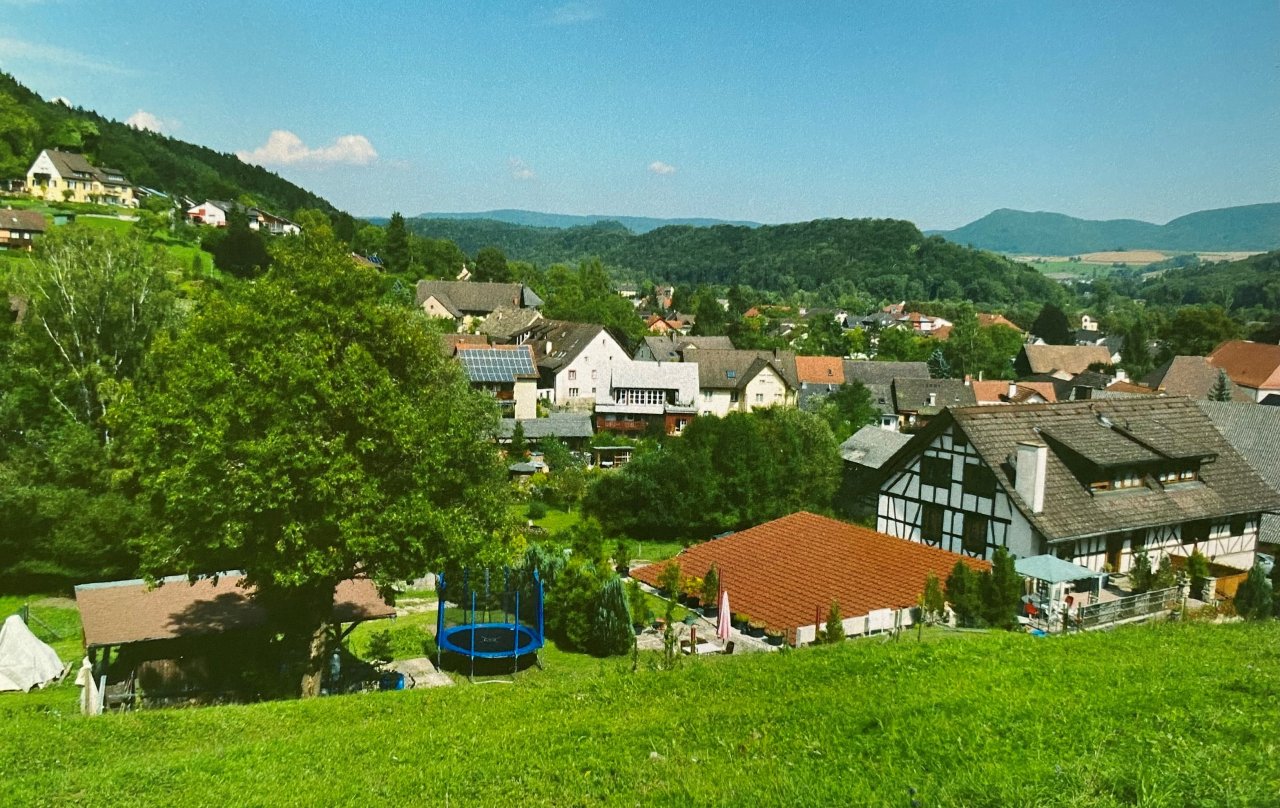 Blick von oben auf die Immobilie